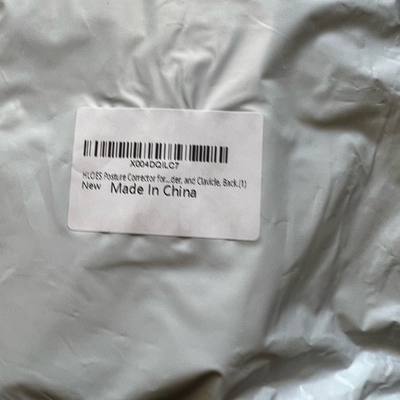 NEW Posture Corrector Adjustable Upper Back Brace, Breathable Back Support - Picture 4 of 5